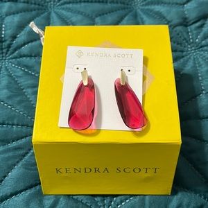 NIB Kendra Scott Earrings
